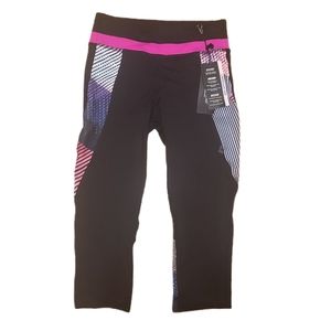 EXPRESS EXP CORE compression capris XS black pink white